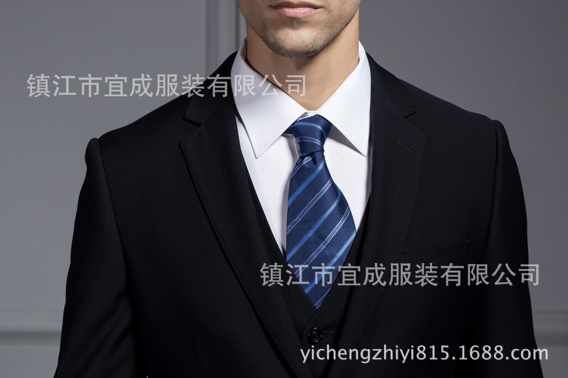 天津黑色商務(wù)休閑修身男士西服套裝